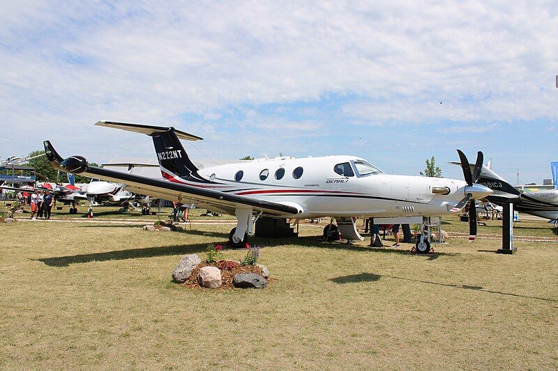 File:Beechcraft 220 (7-28-2023).jpg