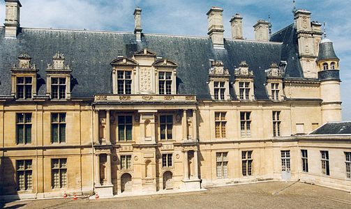 Courtyard entrance to the north wing, attributed to Jean Bullant.