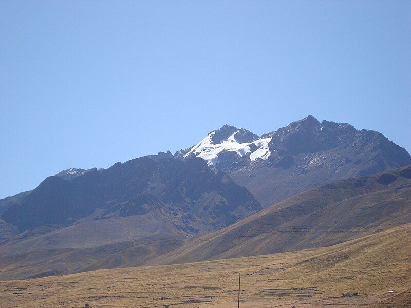 File:Imponente KUNURANA.JPG