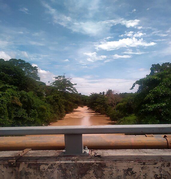 File:Linggi River, Rasah.jpg