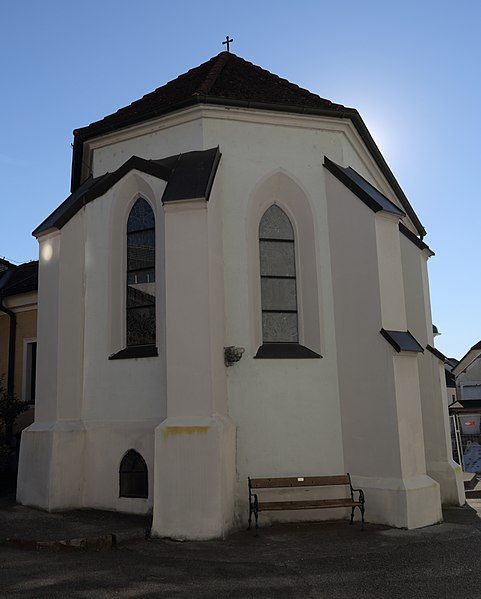 File:Pöchlarn Kapelle 3.JPG