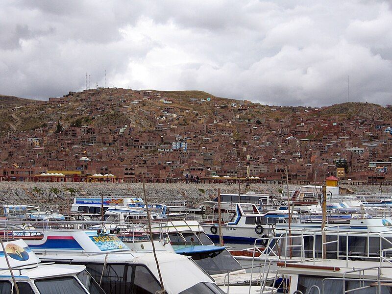 File:Puno and Titicaca.jpg