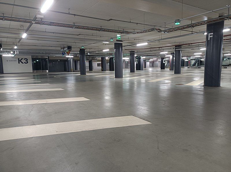 File:REDI Parking Hall.jpg