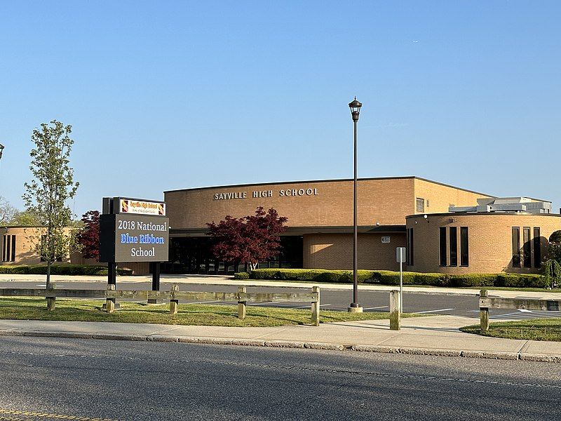 File:SayvilleHighSchool.jpg