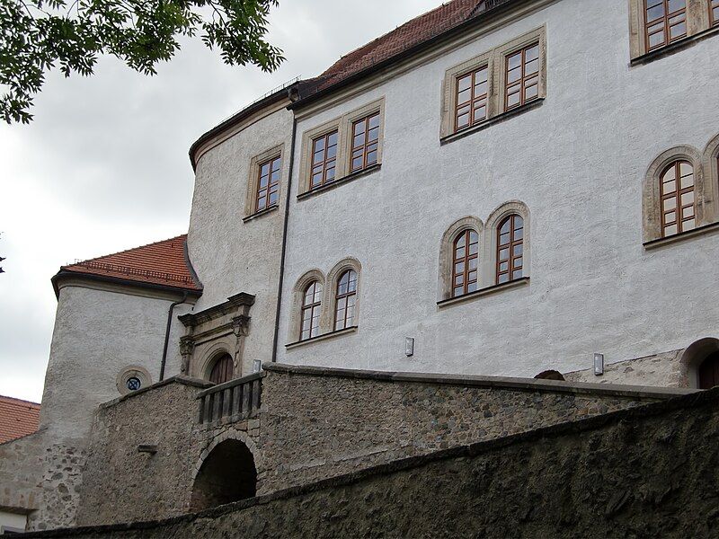 File:Schloss Klippenstein 8.JPG