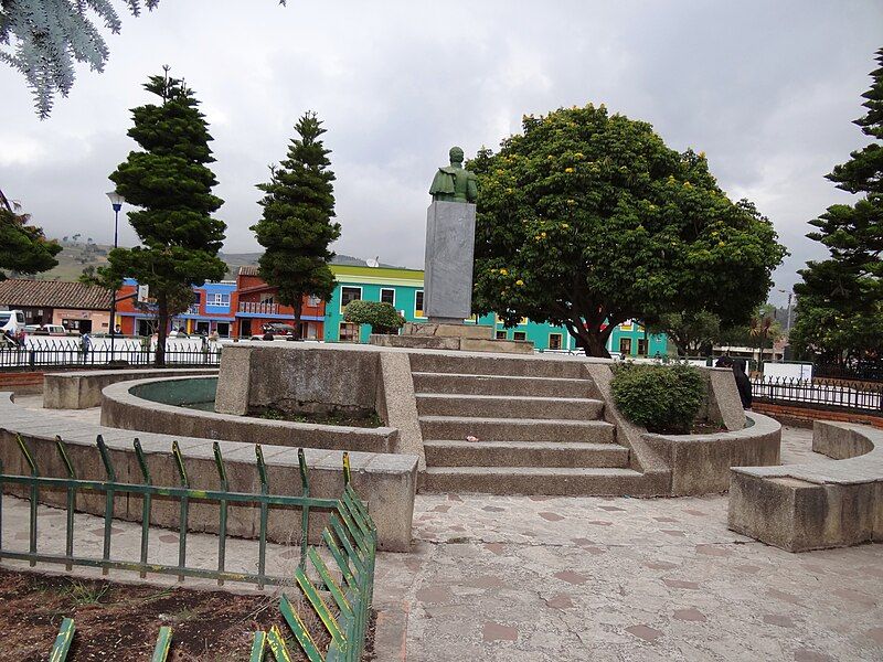 File:Siachoque parque.JPG