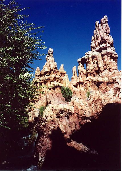 File:ThunderMtnHoodoos wb.jpg