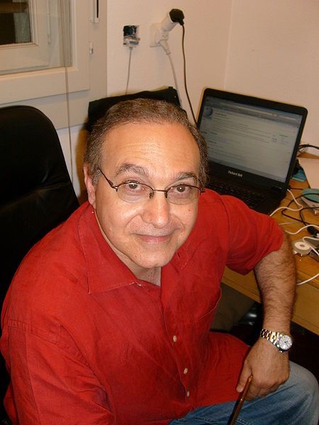 File:Yousef Khanfar.jpg