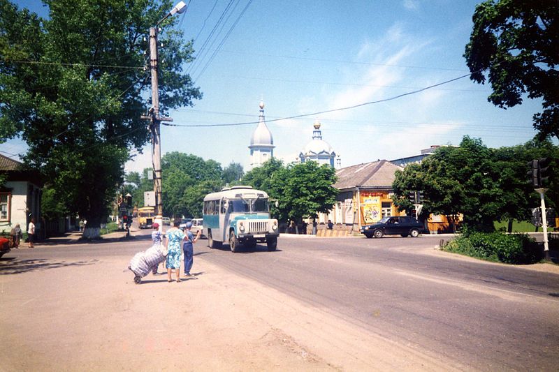 File:У центрі Новозибкова.jpg