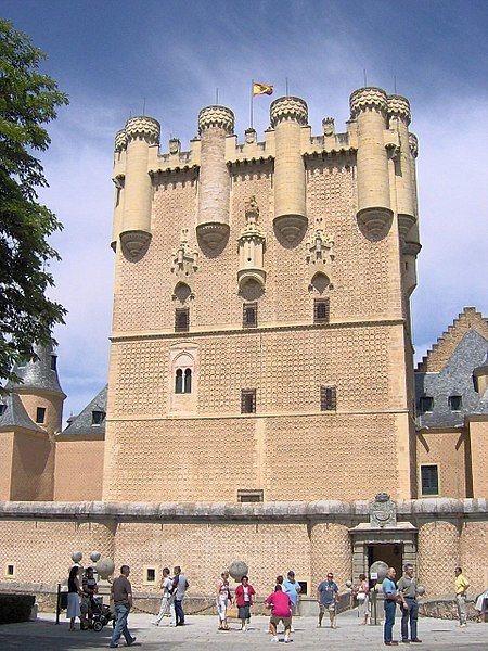 File:Alcazar Segovia, 2005.jpg