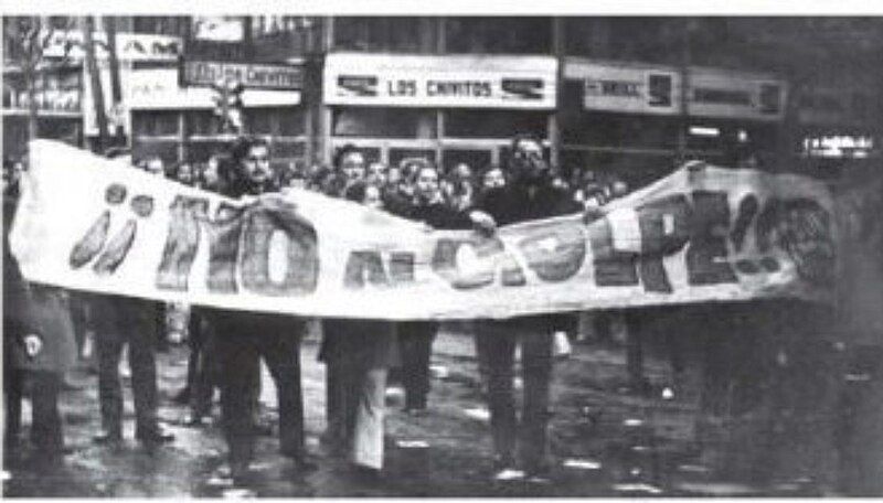 File:Anti-dictatorship protesters.jpg