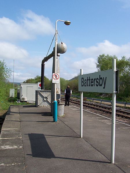 File:BattersbyStation.jpg