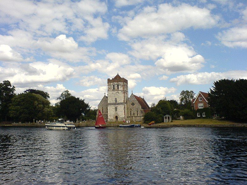 File:BishamChurch.JPG