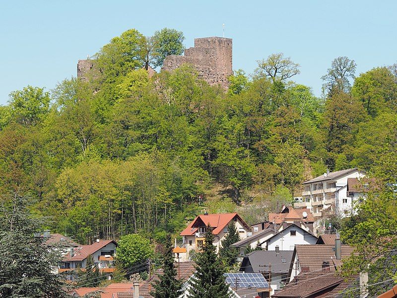 File:Burg Alt-Eberstein (1).jpg