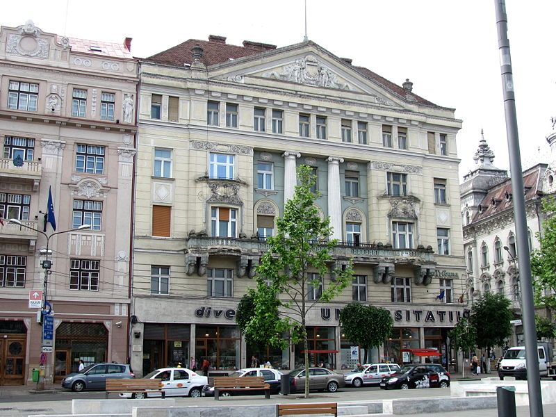 File:Cluj-Napoca-Str.Universitații,nr.3-Diverta-IMG 7160.jpg