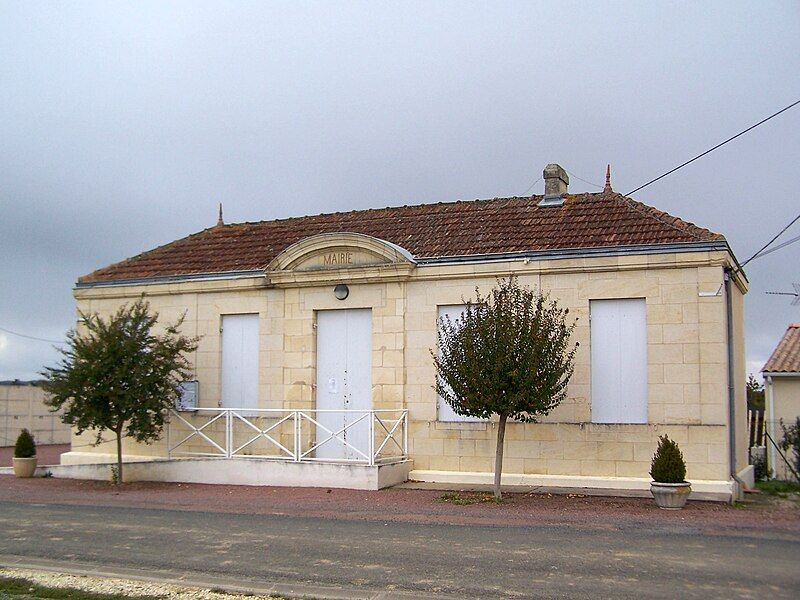 File:Courpiac Mairie.jpg