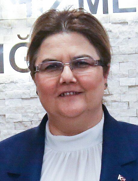 File:Derya Yanik (cropped).jpg