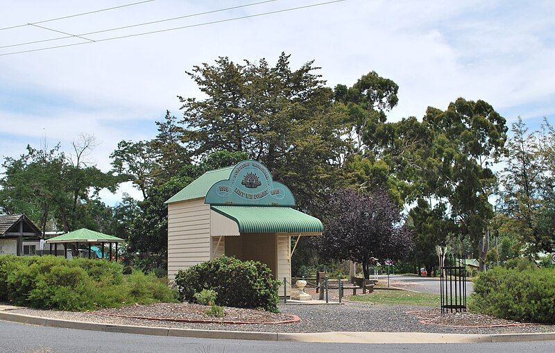 File:EldoradoSoldiersMemorialBusShelter.JPG