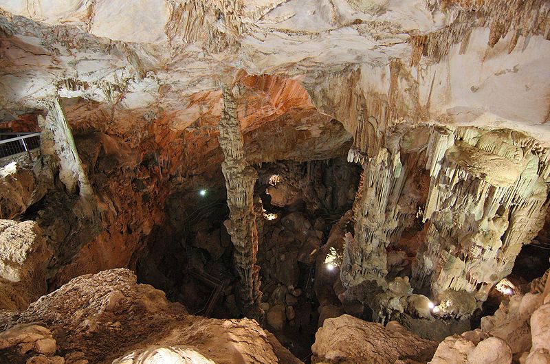 File:Grotta di ispinigoli.jpg