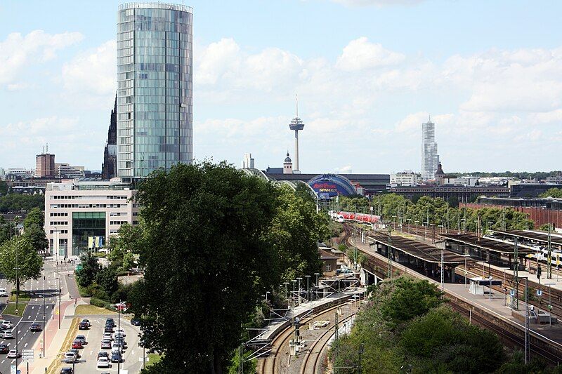 File:Köln-Deutz-Detail.JPG