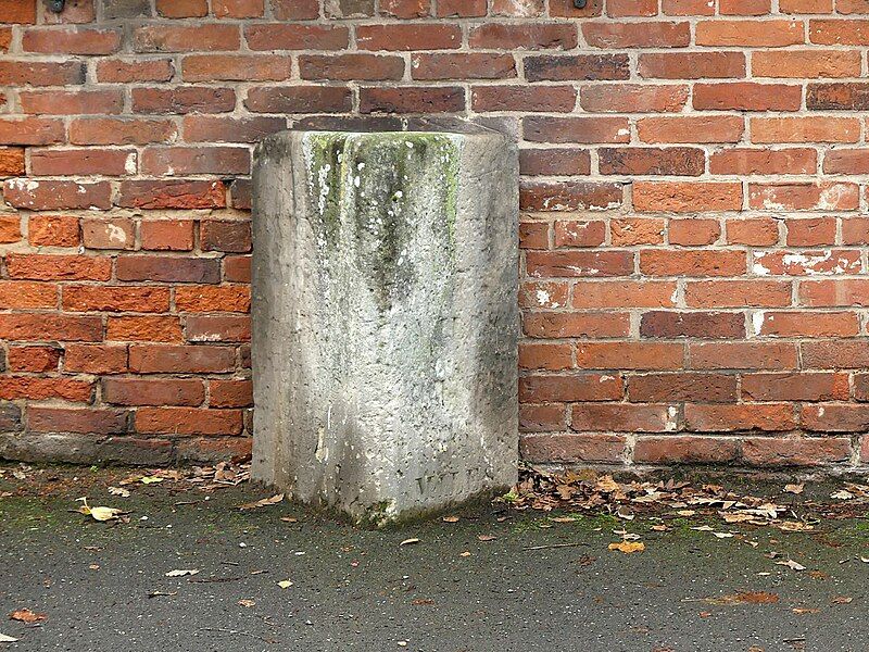 File:Milestone, Blyth.jpg