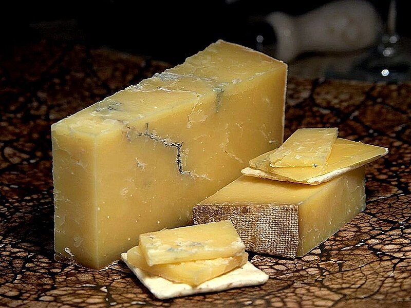 File:Montgomerys cheddar cheese.jpg