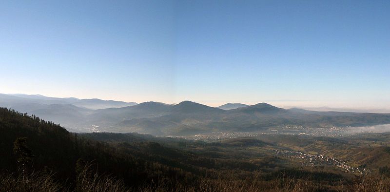 File:Panorama bernsteinfels.jpg