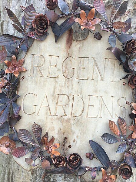 File:Regent Gardens carving.jpg