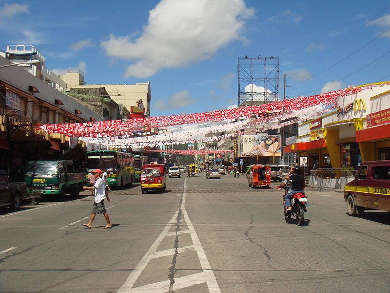 File:Rizal Avenue, Tacloban.jpg