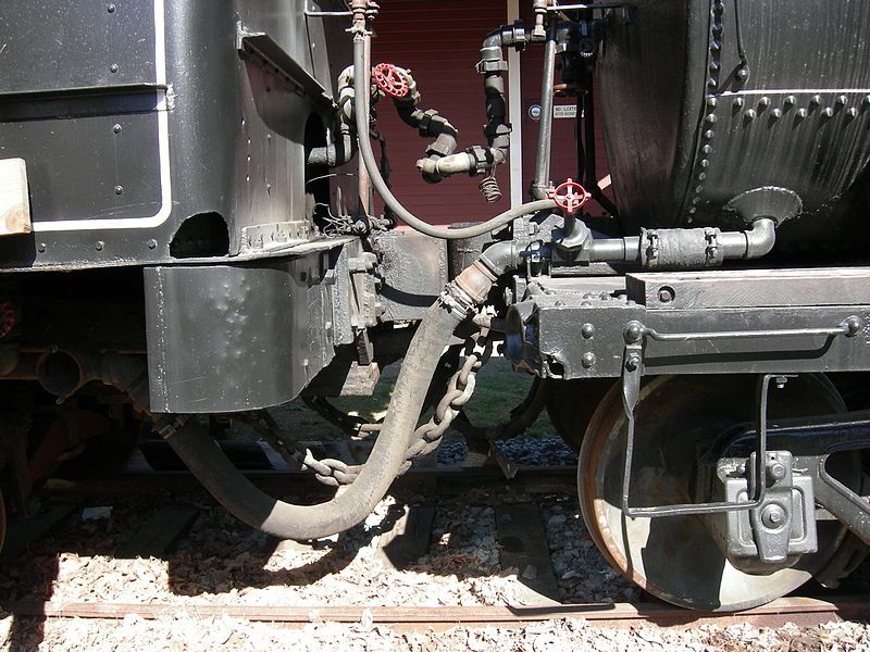 File:Snoqualmie Depot coupling.jpg