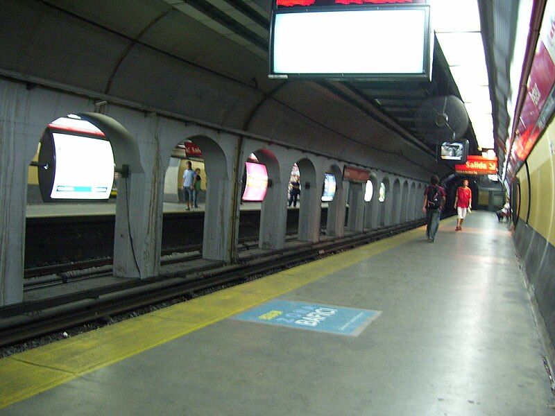 File:Subte - Pasteur.jpg