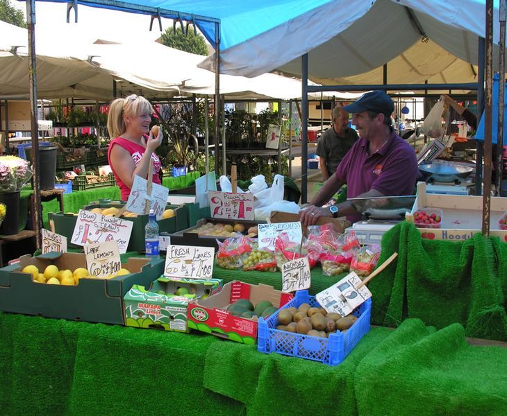 File:Sutton market.jpg