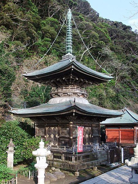 File:Tateyama Nago-ji 03.jpg