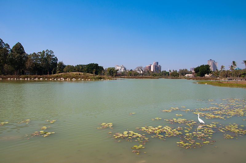 File:Weiwuyin Metropolitan Park1.jpg