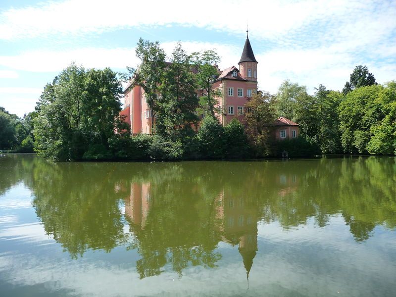 File:08-08-10+15-23-44+Taufkirchen (Vils), Wasserschloss.JPG