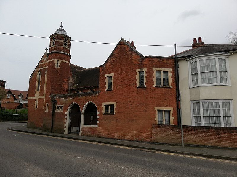 File:BraintreeFranciscanChapelFront.jpg