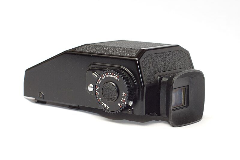 File:Bronica-ETR-Finder.jpg