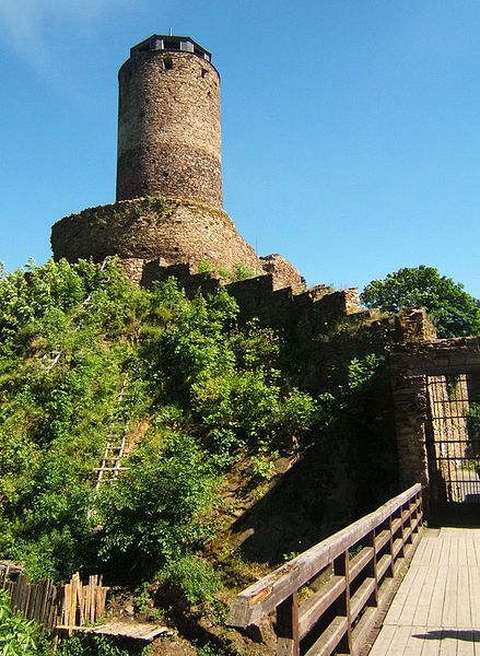 File:Burg hassenstein.jpg