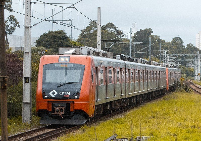 File:CPTM train.jpg