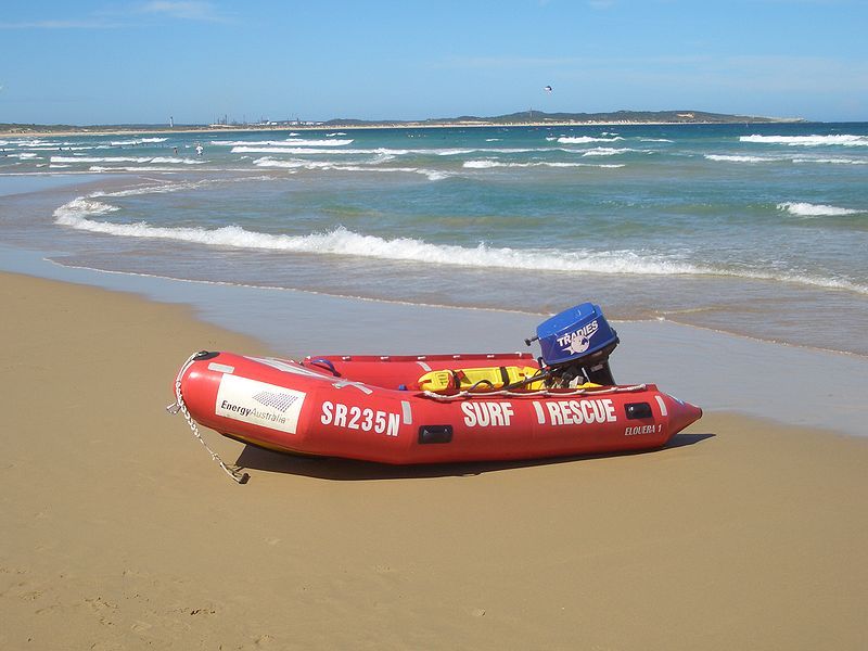 File:Elouera Beach 3.JPG