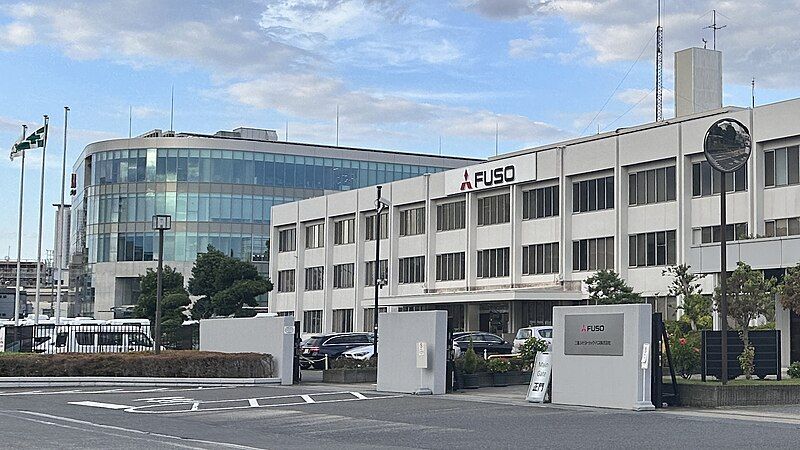 File:Fuso HQ2.jpg