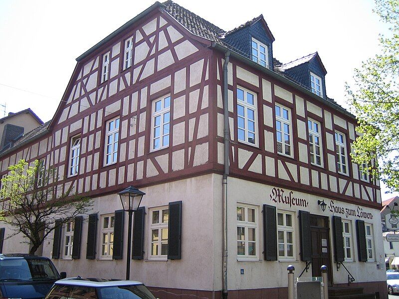 File:Haus zum loewen.jpg