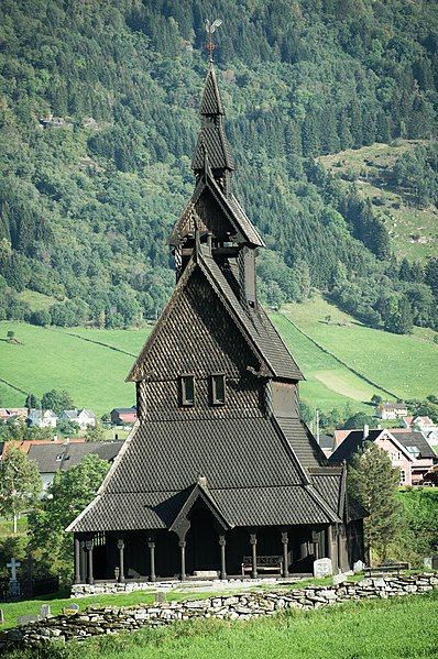 File:Hopperstad stavkirke, 2016-3.jpg