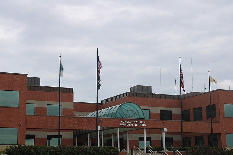 File:Howell Town Hall.jpg