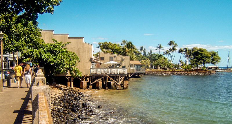 File:Lahaina (15622525458).jpg