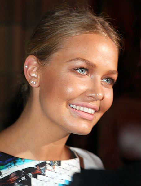 File:Lara Bingle 2011.jpg