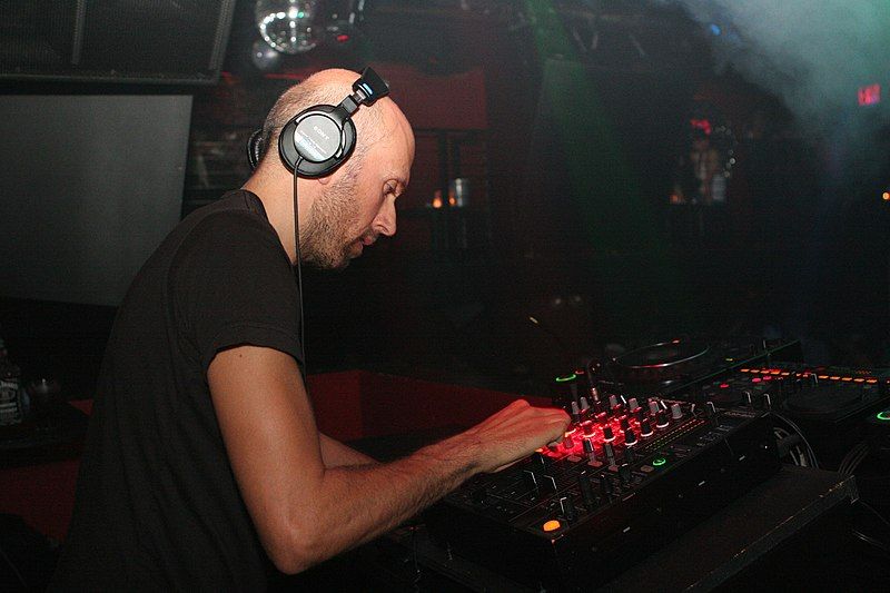 File:Lee Burridge.jpg