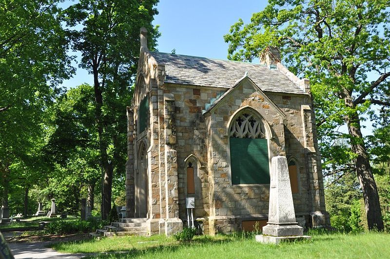 File:ManchesterNH ValleyCemetery Chapel.jpg