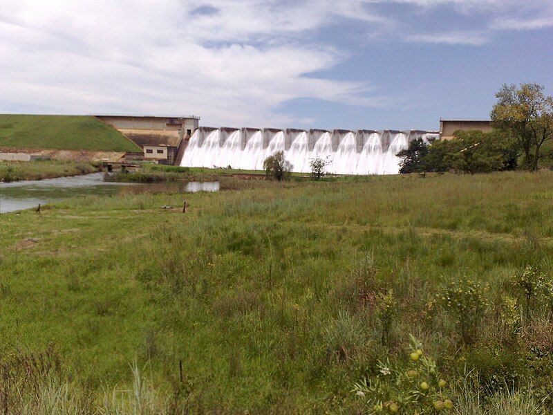 File:Midmar Dam-001.jpg