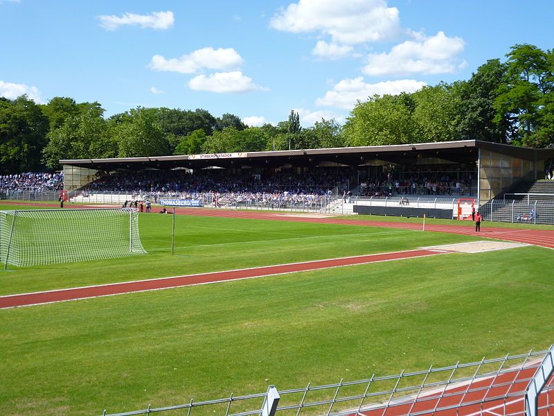 File:Stimbergstadion Haupttribüne1.jpg